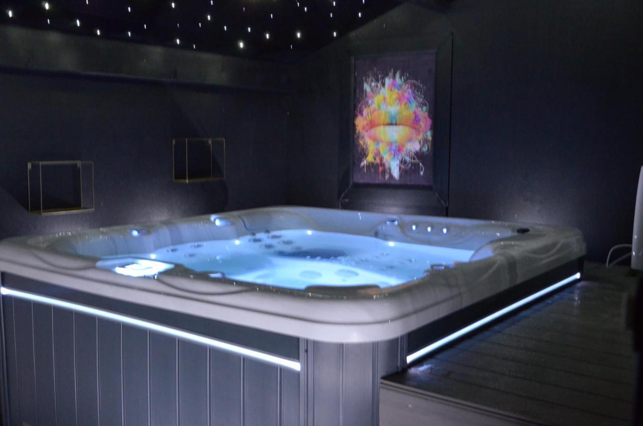 Gite Romantique Avec Spa Coeur A Corps 44 La Plaine-sur-Mer Exteriér fotografie
